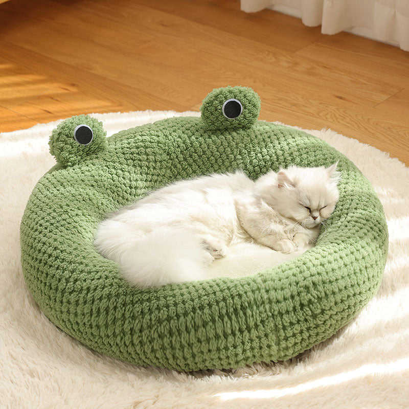 Cute Frog Nest