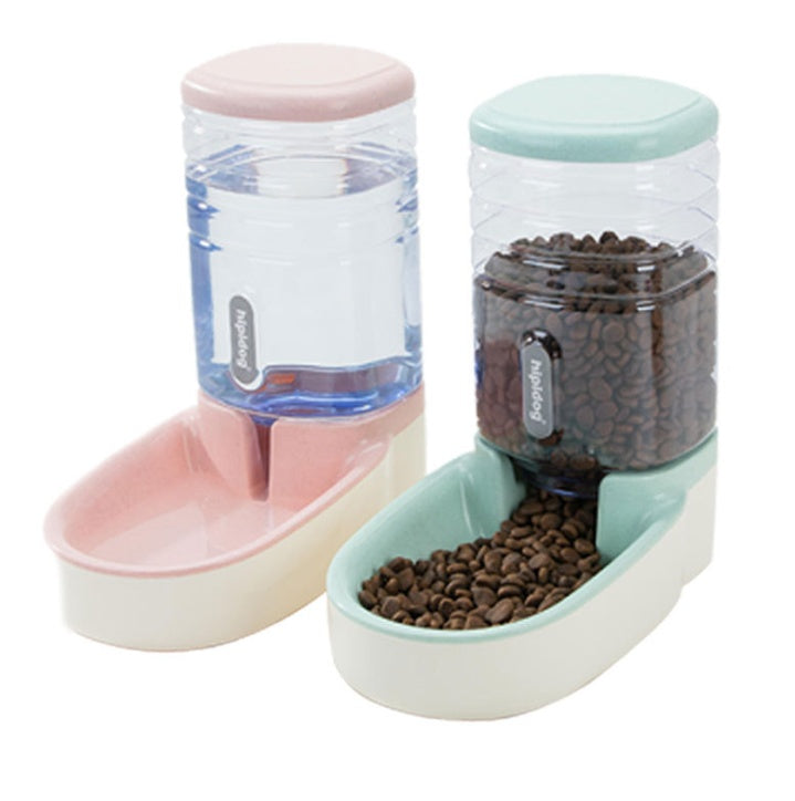 Front view of automatic pet feeder
